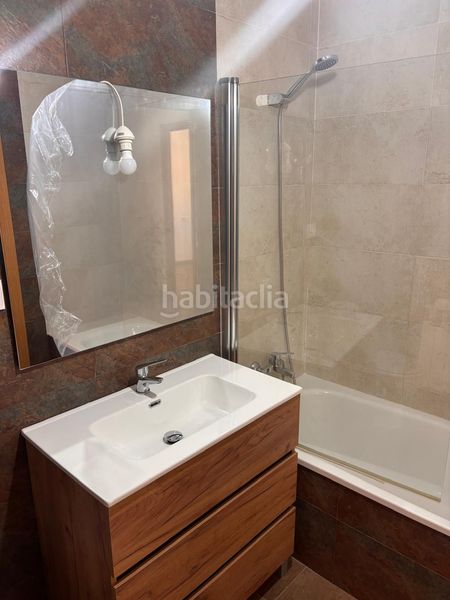 Foto 6ca59aaf-456e-4c06-b056-829d47b80366. Casa adossada amb calefacció aparcament a Bellvei