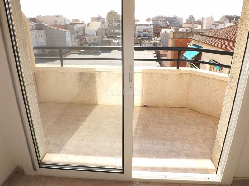 Foto 3e2d6b5e-9dd1-4138-923d-444db49a89c9. Àtic amb aparcament piscina a Calafell platja Calafell