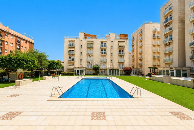 Foto be2df5d2-a0a2-45a4-8cdb-f740b2292415. Àtic amb calefacció aparcament piscina a L´Estany Calafell