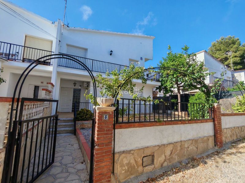 Foto 59cddf43-c9ea-4293-9daa-07ca875fa32e. Casa aparellada amb calefacció a Segur de Calafell nucli urbà Segur de Calafell