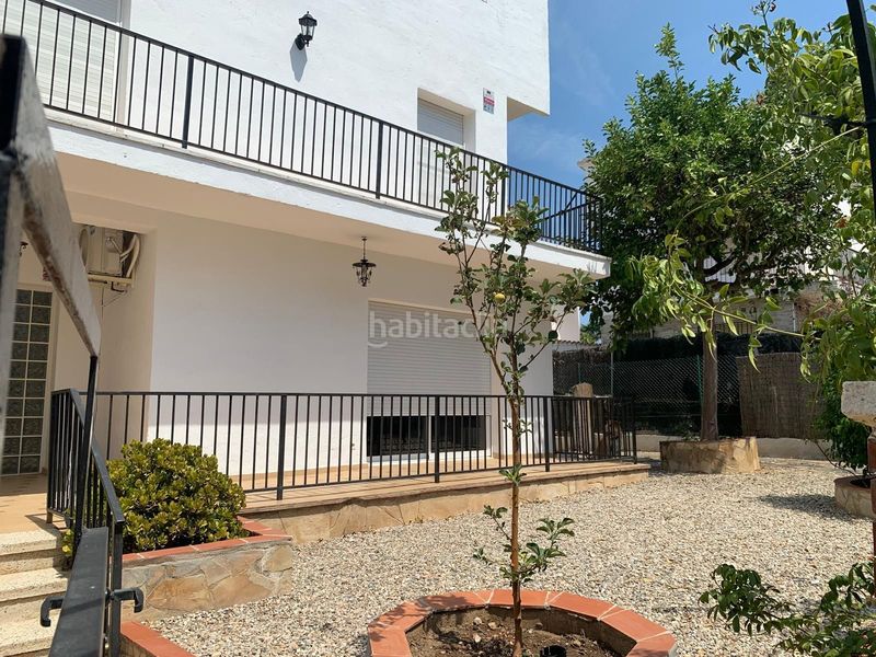 Foto 8912164a-2640-476e-b16f-87390bbf71f1. Casa aparellada amb calefacció a Segur de Calafell nucli urbà Segur de Calafell