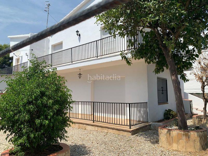 Foto 9cfa9659-0607-41a5-8306-af876385ef19. Casa aparellada amb calefacció a Segur de Calafell nucli urbà Segur de Calafell