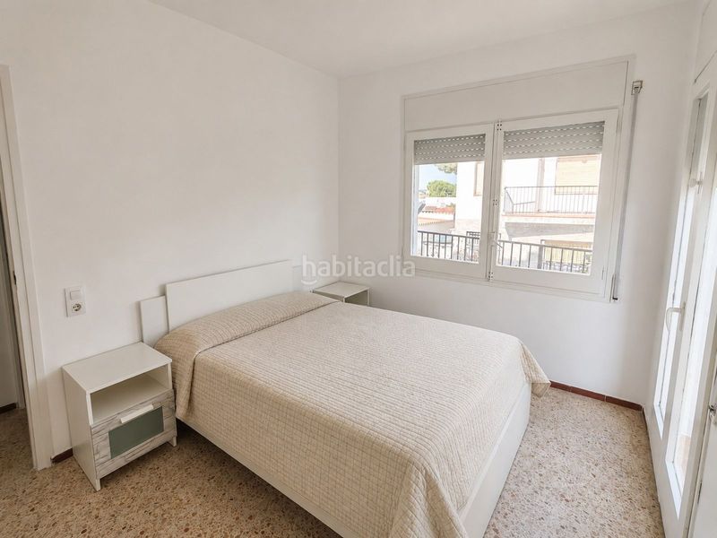 Foto a43de8cd-0c68-42fa-8d0f-d248dec1659e. Casa aparellada amb calefacció a Segur de Calafell nucli urbà Segur de Calafell