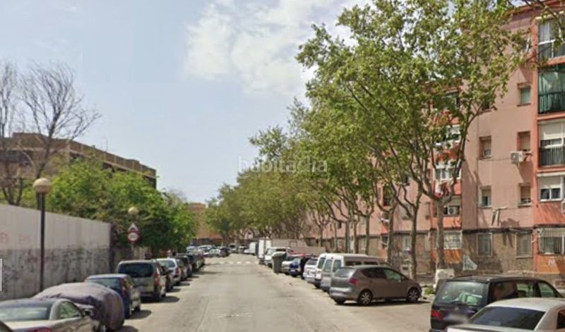 Foto 2ed3e1a8-6855-4316-b5cb-122123468c54. Pis a Sant Roc Badalona