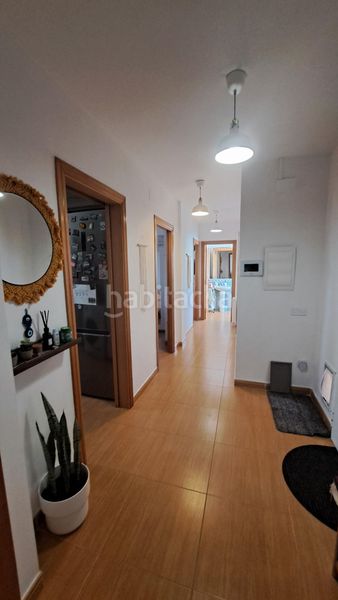 Foto 0d4b461c-222d-4220-bdd5-f00281ec2ad7. Casa aparellada amb calefacció aparcament piscina a Segur de Calafell