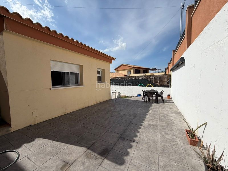 Foto 99941c0e-1a1c-4eef-98f0-3316976b4eef. Casa aparellada amb calefacció aparcament piscina a Segur de Calafell