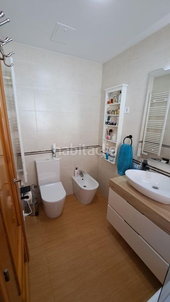 Foto ae976512-9648-4138-8ebb-7fb292a513c7. Casa aparellada amb calefacció aparcament piscina a Segur de Calafell