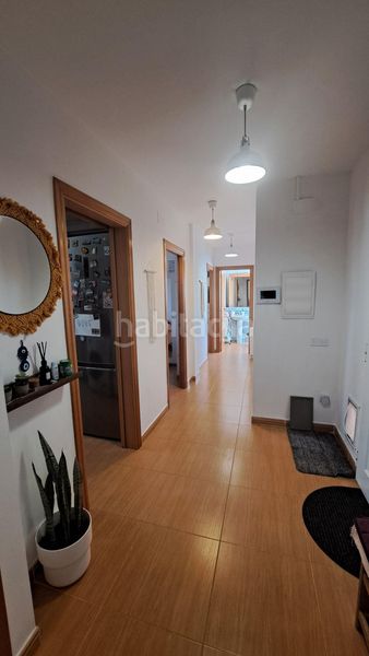 Foto cef9ea14-f8a0-4b5d-8101-d018456277f4. Casa aparellada amb calefacció aparcament piscina a Segur de Calafell