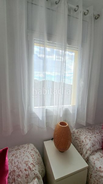 Foto e16b6265-5f3f-427f-89f6-12337137d8ea. Casa aparellada amb calefacció aparcament piscina a Segur de Calafell