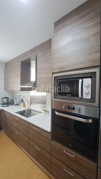 Foto e3d6864a-520b-481b-8543-df9c0fd593f9. Casa aparellada amb calefacció aparcament piscina a Segur de Calafell