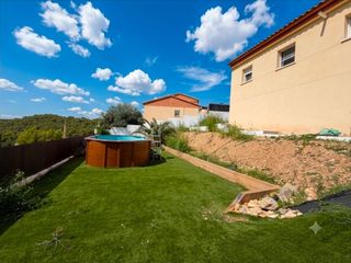 Casa aparellada  Dalia. En calafell