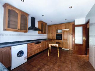 Casa adossada a Puerta de Murcia-Colegios. Maravilloso chalet adosado en muy buena zona!