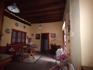 Casa a Entrada-Gasolineras. Amplia casa reformada en el corazón de ocaña