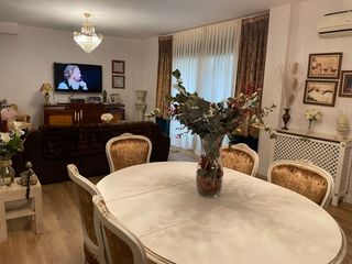 Lloguer Planta baixa a Centro. Amplia planta baja reformada en el centro de ocaña con patio . e