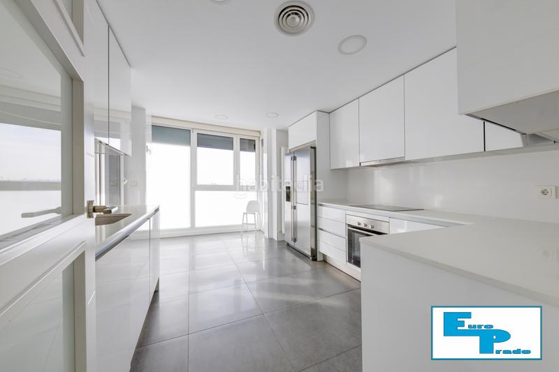 Foto 7a03fe36-6791-40cc-a322-6c6ee2bdbe62. Piso ***categoria distincion y con todo lo soñado***tu ilusion cumplida . te enamorará!!! en Madrid