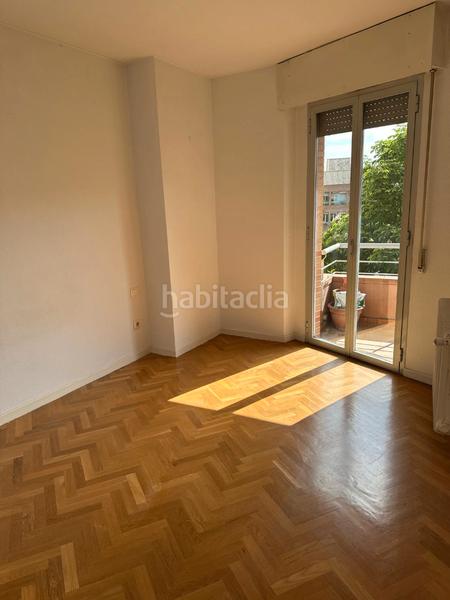 Foto a08d271c-ed24-4b1e-b2ae-3b055a82f252. Piso ¡¡¡el piso que buscas!! idela para iniciar una forma de vida. con todo. prestaciones, servicios y en la mejor zona de pozuelo en Pozuelo de Alarcón