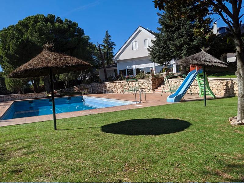 Foto e1f2e8a4-f339-45d7-94b8-90169c78bdf3. Chalet unico, exclusivo para gente muy exigente que busca lo mejor . en Monteclaro. la mejor casa , con a mejor parcela .te enamorará!!! en Pozuelo de Alarcón