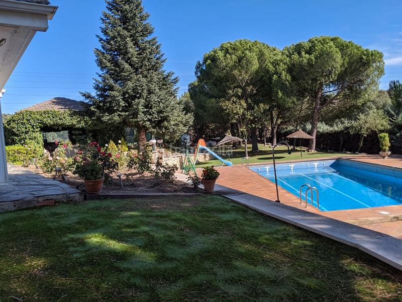 Foto f7bc5d44-8930-45e6-8ed1-fb11a1773778. Chalet unico, exclusivo para gente muy exigente que busca lo mejor . en Monteclaro. la mejor casa , con a mejor parcela .te enamorará!!! en Pozuelo de Alarcón