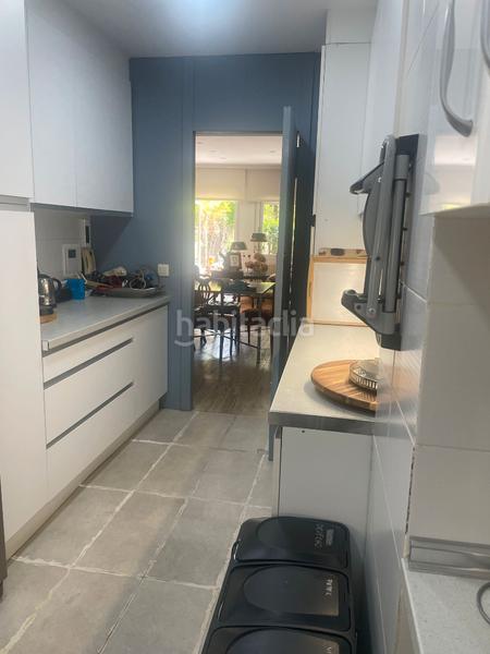 Foto 15eb2081-b6e9-4b16-9202-ce2b6686099f. Piso ***tu forma de vida soñada! . te enamorará este bajo con jardin privativo en urbanizacion en Pozuelo de Alarcón