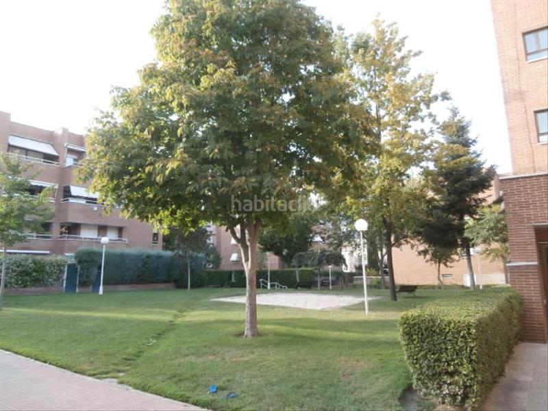 Foto 3ec90b89-9d89-4cbd-b0ea-6f52cd163db5. Piso ***tu forma de vida soñada! . te enamorará este bajo con jardin privativo en urbanizacion en Pozuelo de Alarcón