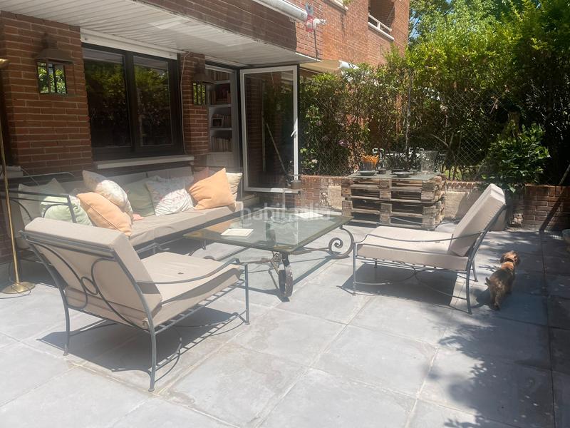 Foto bfddc1f4-e618-44c6-897c-d33b24f3455c. Piso ***tu forma de vida soñada! . te enamorará este bajo con jardin privativo en urbanizacion en Pozuelo de Alarcón