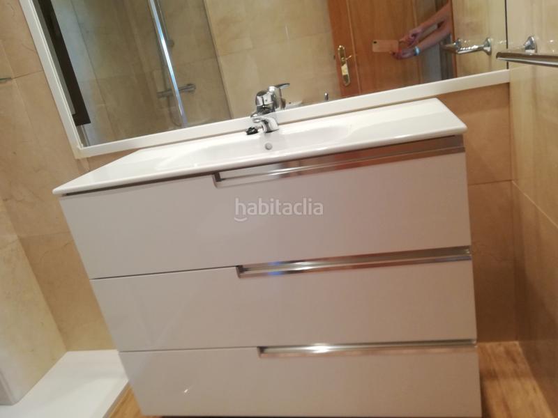 Foto 4ebaad64-d669-4960-8b63-59f574bf2a49. Lloguer pis amb xemeneia calefacció aparcament piscina a Pozuelo de Alarcón