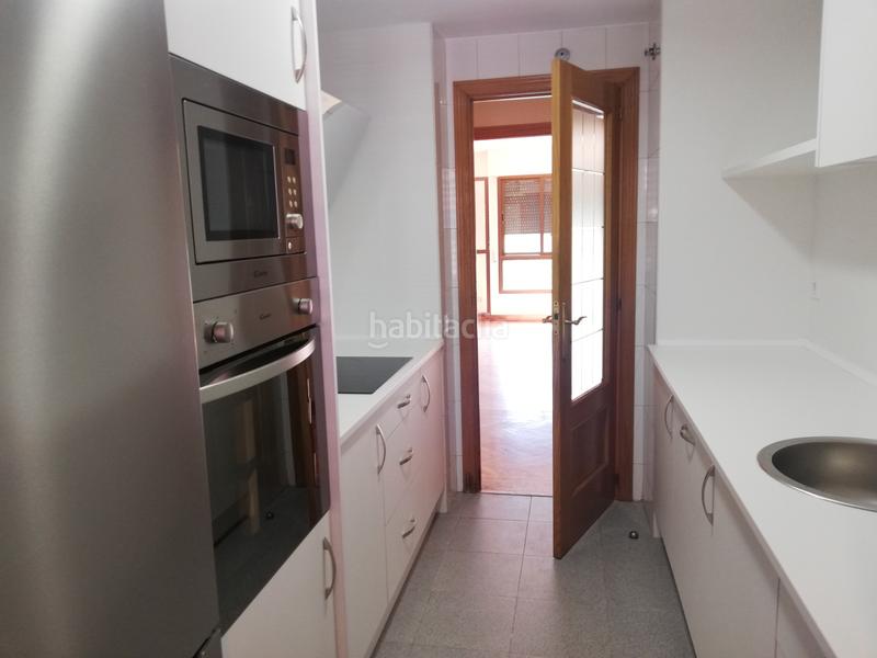 Foto 5f37d42f-8697-4401-bad4-c7ec3428cc21. Location appartement avec cheminée chauffage parking piscine dans Pozuelo de Alarcón