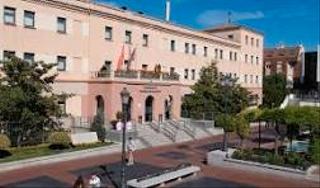 Etagenwohnung in Pueblo. En pleno centro de pozuelo de alarcon. en la localidad mas cotiz