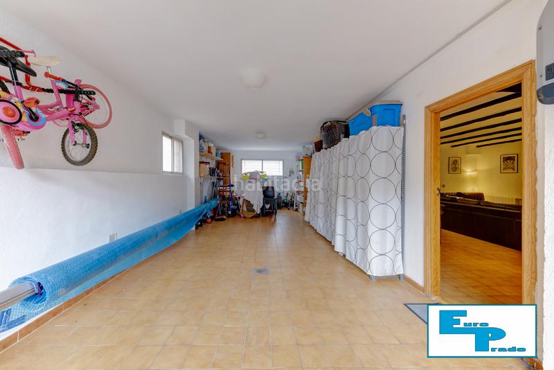 Foto 2cbb8f2f-51fa-4a96-8e69-89df5c90f9d5. Casa aparellada amb xemeneia calefacció aparcament piscina a Rozas de Madrid (Las)