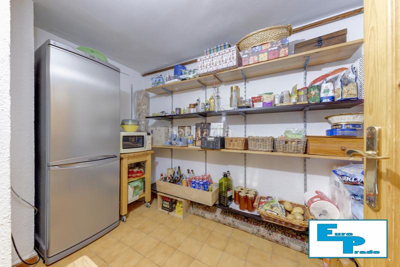 Foto bea2f64f-87e4-4736-9be2-13ea2c5aad31. Casa aparellada amb xemeneia calefacció aparcament piscina a Rozas de Madrid (Las)