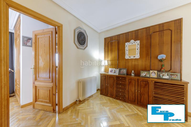 Foto cfb40507-4df9-4666-a6f9-64a66c1915ef. Casa aparellada amb xemeneia calefacció aparcament piscina a Rozas de Madrid (Las)