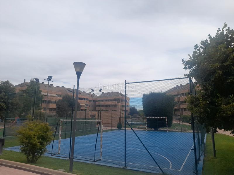 Foto 64c7f5b1-c389-4caf-bb16-8d7fc72d62c1. Duplex with heating pool in Somosaguas Pozuelo de Alarcón