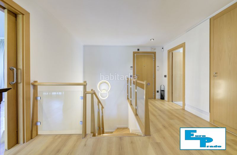 Foto a9915379-bc70-44df-83c1-4e0221466083. Àtic amb calefacció aparcament piscina a Aravaca Madrid