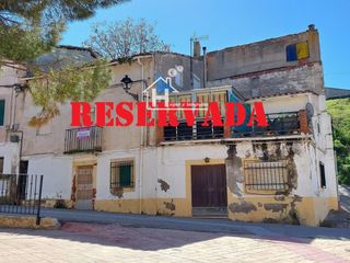House  Luis sierra. Casa con terraza en la plaza de fuentelviejo