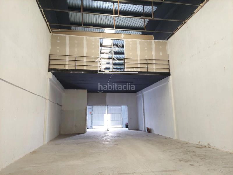 Foto 3e322365-edf0-4d96-8707-d1c466493add. Bâtiment à usage industriel dans Cabanillas del Campo