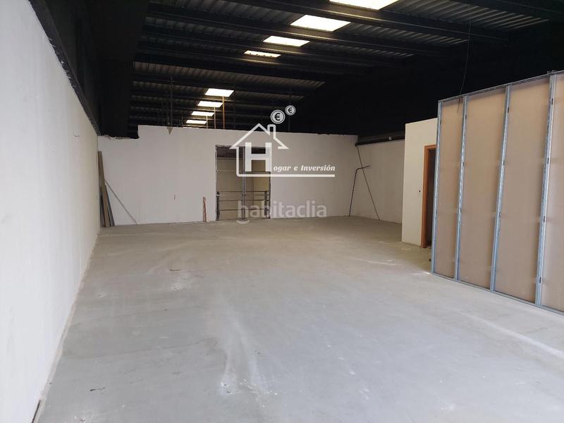 Foto 695255fd-ab00-452c-9656-5f6167cd6585. Bâtiment à usage industriel dans Cabanillas del Campo