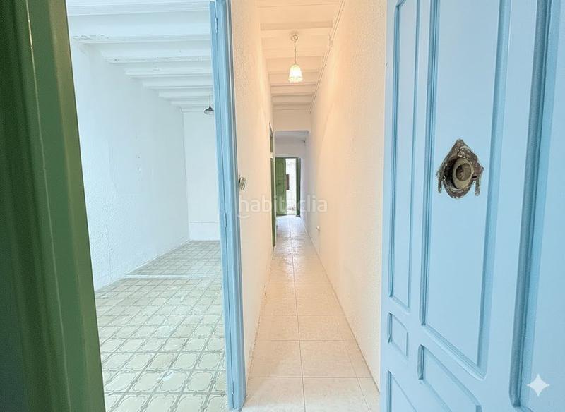 Foto 9abc38cb-cd7e-43b9-ad93-54d402081be9. Casa a Centre Sabadell