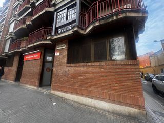 Rent Office space in Plaça de granados 3. Local comercial en alquiler, céntrico