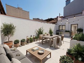 Maison  Carrer de ramon llull. Patio soleado e íntimo