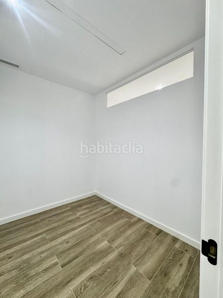 Foto 60b08f86-a223-4177-856c-770b7423b437. Planta baixa amb calefacció a Centre Sabadell