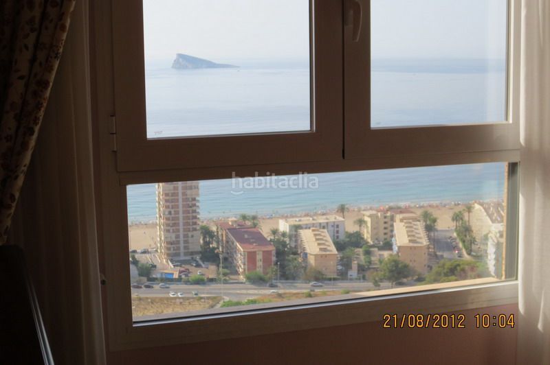 Foto cb812e3c-eb97-40a6-a93a-7f5feddb8774. Pis amb piscina a Playa Poniente Benidorm
