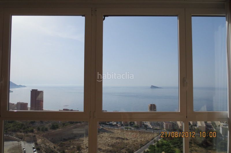 Foto e39933ff-fdc9-42da-bc4a-8d3df46836c6. Pis amb piscina a Playa Poniente Benidorm