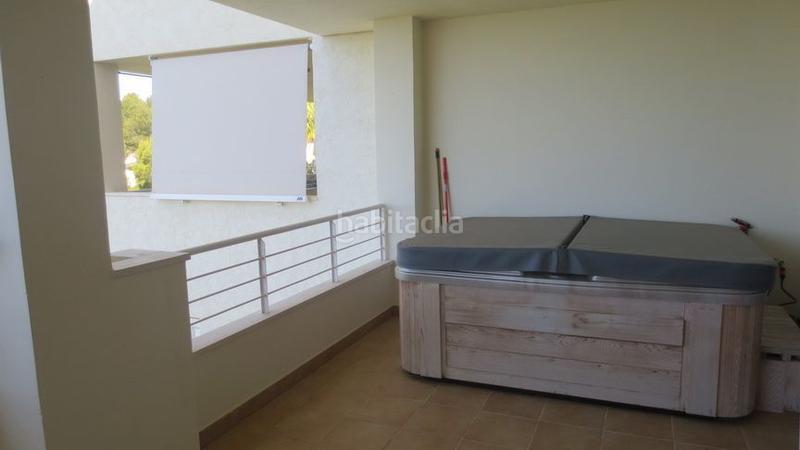 Foto 28fb4718-6dbb-476e-8a93-84448dfae47c. Flat with heating pool in Altea la vella Altea