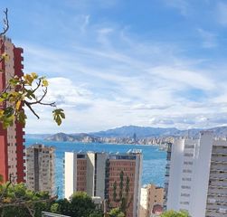 Casa a Rincón Alto. Chalet para reformar en benidorm con vistas al mar