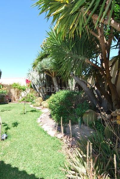 Foto caacccf0-1b5a-49ac-8878-e6183a7c7a7f. Casa con riscaldamento piscina in Pueblo Español-Coveta Fumá Campello (el)