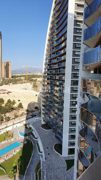 Foto 9a84a8a2-a3ef-484b-a36b-d4bfca325c3e. Rent flat with heating pool in Playa Poniente Benidorm