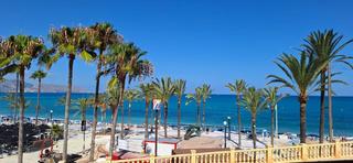 Pis en L�Albir. Se vende apartamento en la primera linea del mar en albir