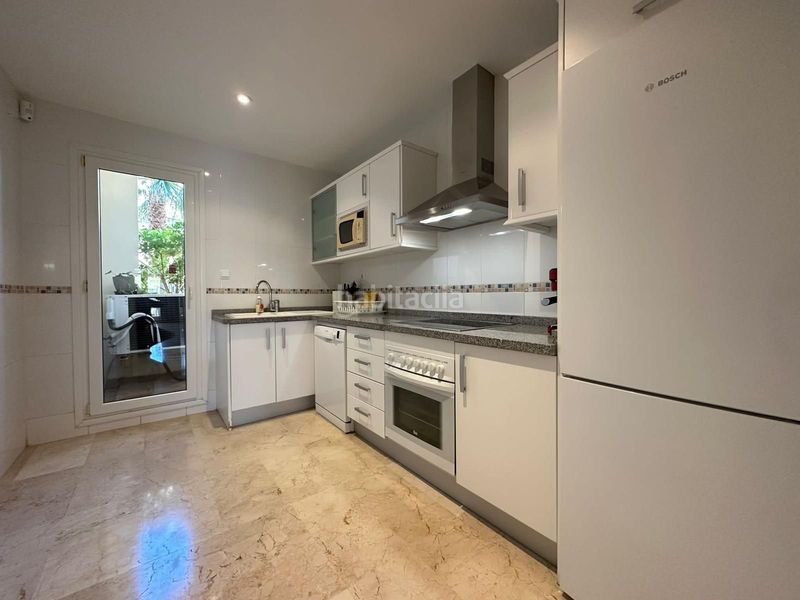 Foto 79191812-d215-4dba-b526-7736a09195d8. Rent flat with heating pool in Mascarat Altea