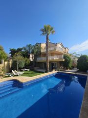 Maison à Varadero. Bonito chalet en la nucia