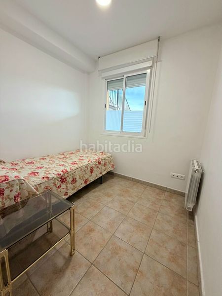 Foto fdb25ea9-e735-43a5-b0b3-390dbda6eb16. Casa adossada amb calefacció piscina a Torás